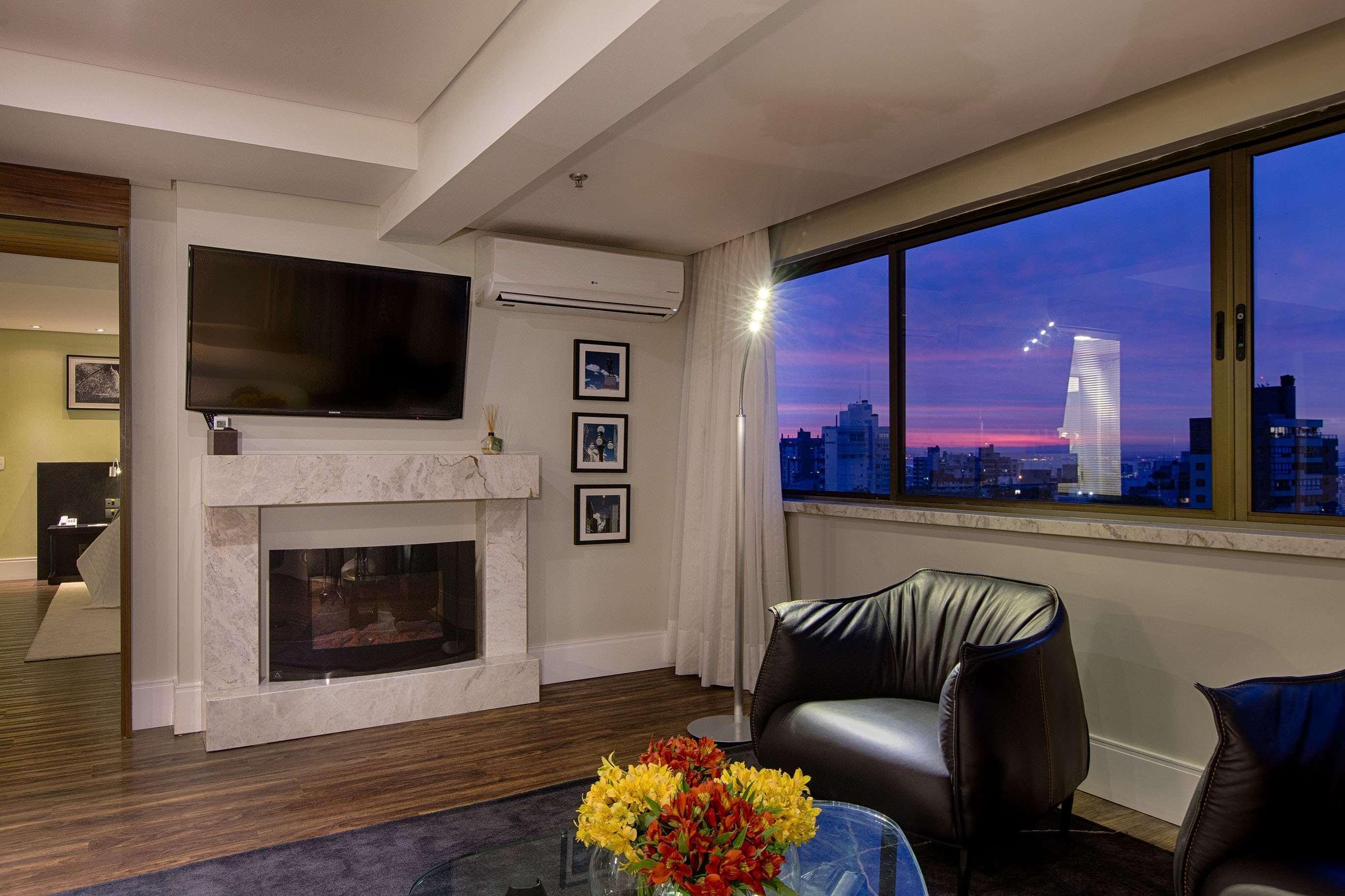 Art Hotel Transamerica Collection Порту-Алегри Экстерьер фото A living room at the Mandarin Oriental, New York